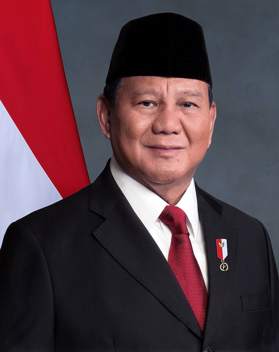 Indonesia destituye al jefe del programa de comidas gratuitas tras 33.000 casos de intoxicación