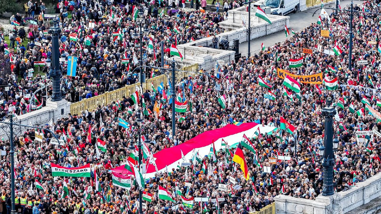 Foto: Hungría envía mensaje a la UE y Ucrania en multitudinaria protesta/Cortesía