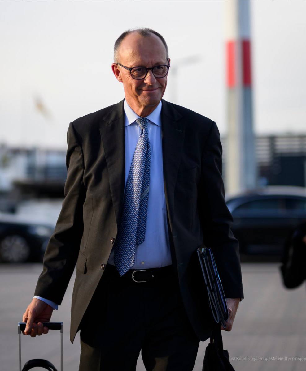 Canciller alemán Friedrich Merz enfrenta especulaciones sobre su reemplazo mientras su popularidad se desploma