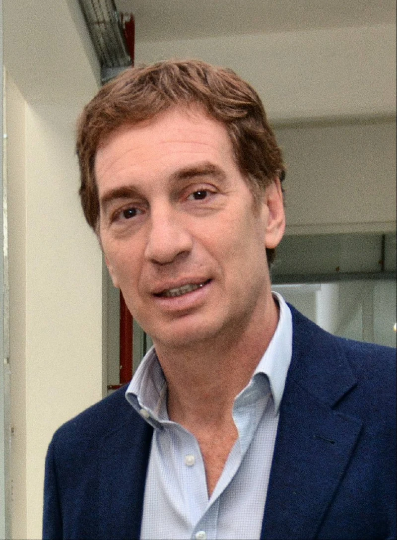Milei nombra a Diego Santilli como nuevo jefe de Gabinete tras escándalo de corrupción en Argentina
