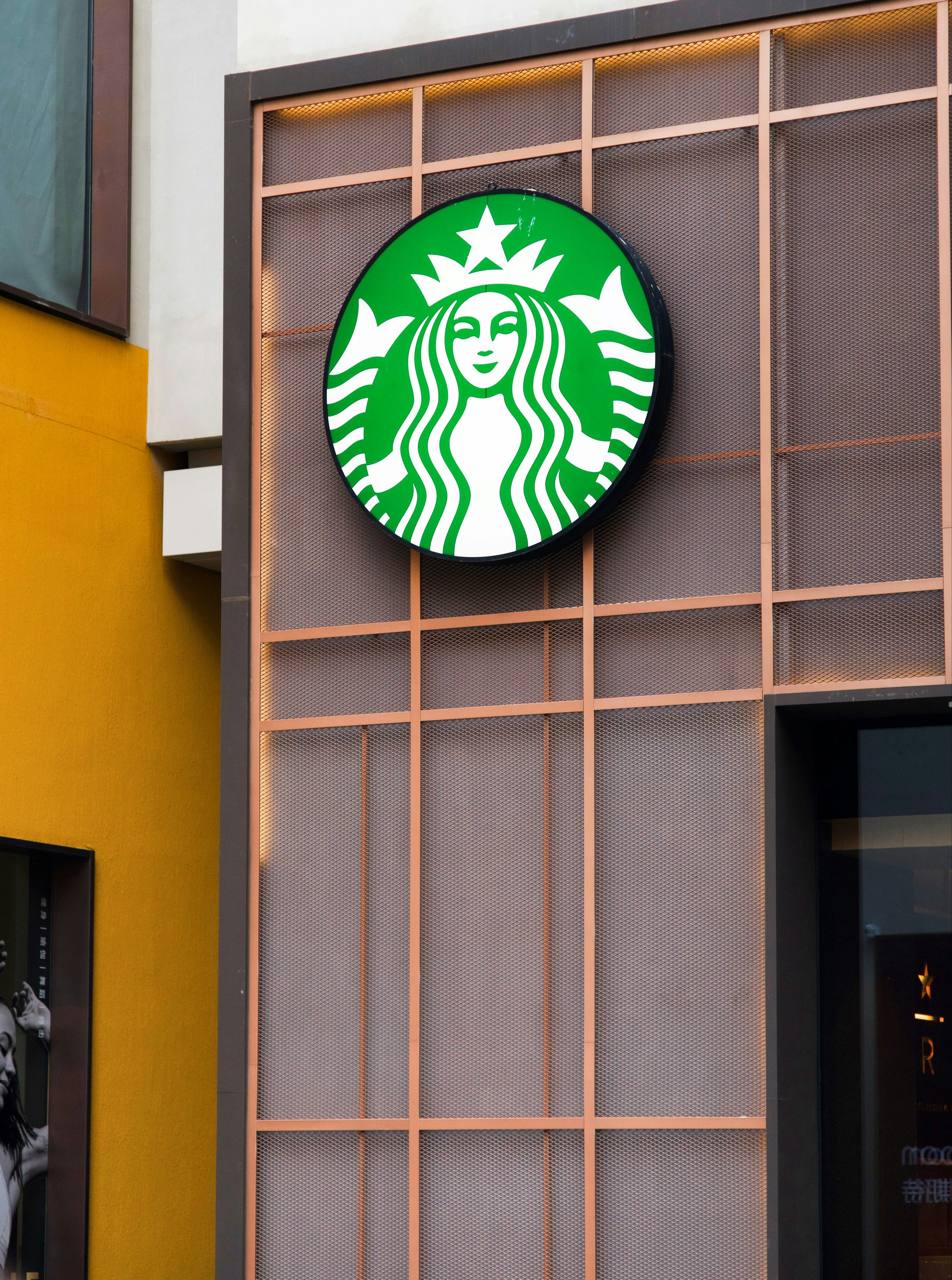 Starbucks Corea despide a su directora ejecutiva tras promoción que evocó masacre de Gwangju