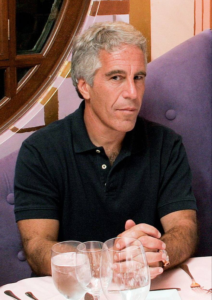 Sobreviviente de Epstein revela abusos durante arresto domiciliario del financiero en audiencia del Congreso de EE.UU.