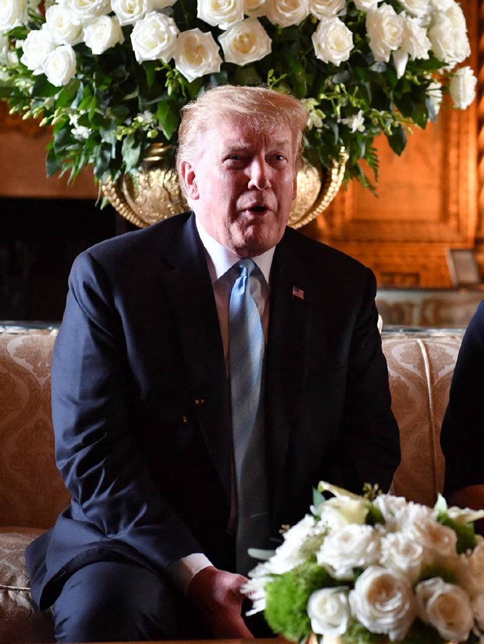 Trump desclasifica documentos sobre vulnerabilidades electorales estadounidenses sin evidencia de fraude previo