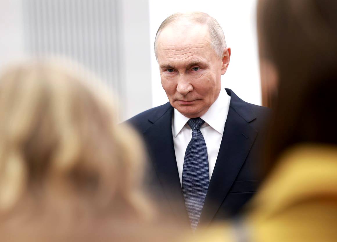 Crisis de combustible en Rusia se agudiza por ataques ucranianos a refinerías mientras Putin ve caer su aprobación