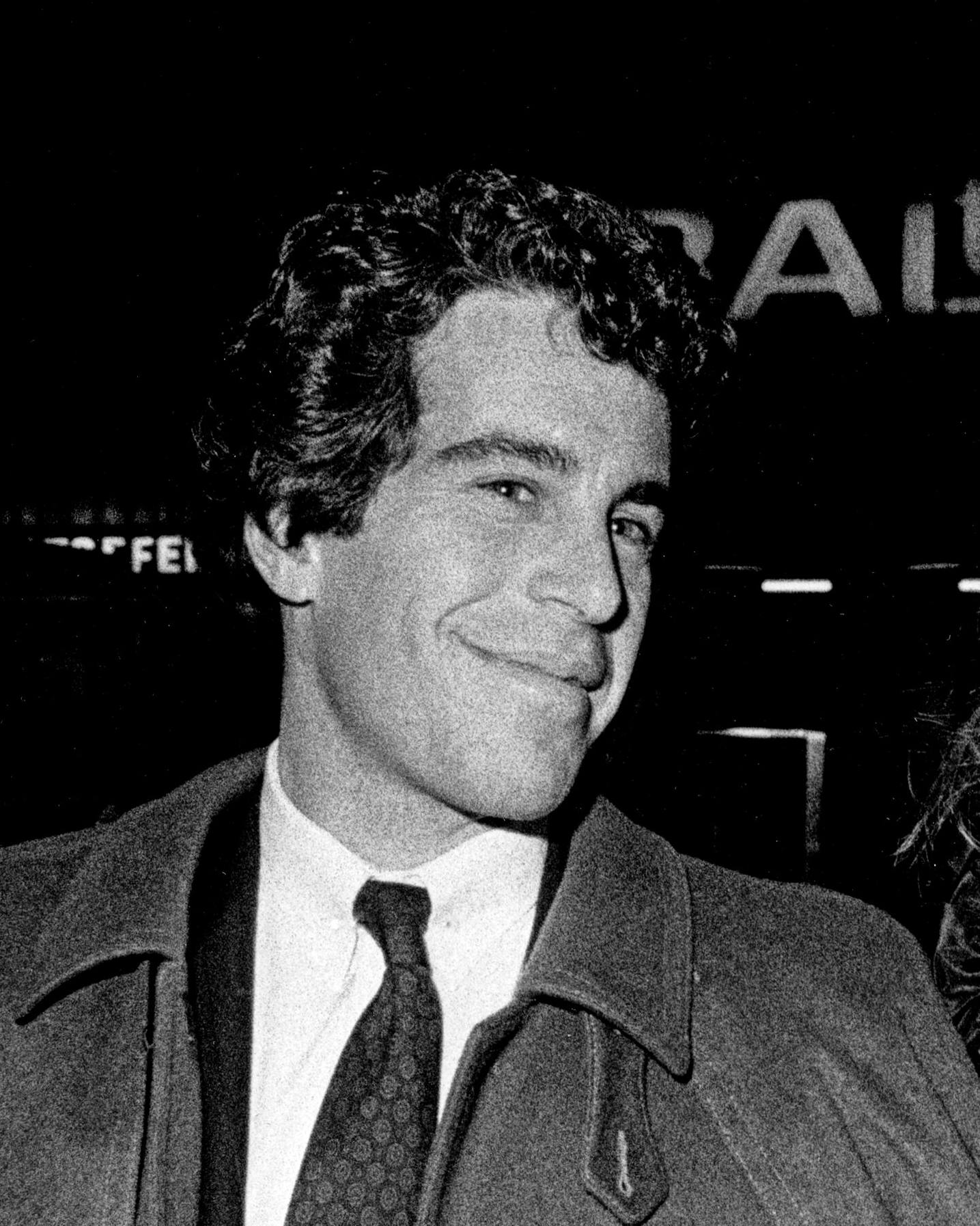 Roza Gilles revela cómo Jeffrey Epstein la abusó sexualmente mientras cumplía condena con libertad vigilada