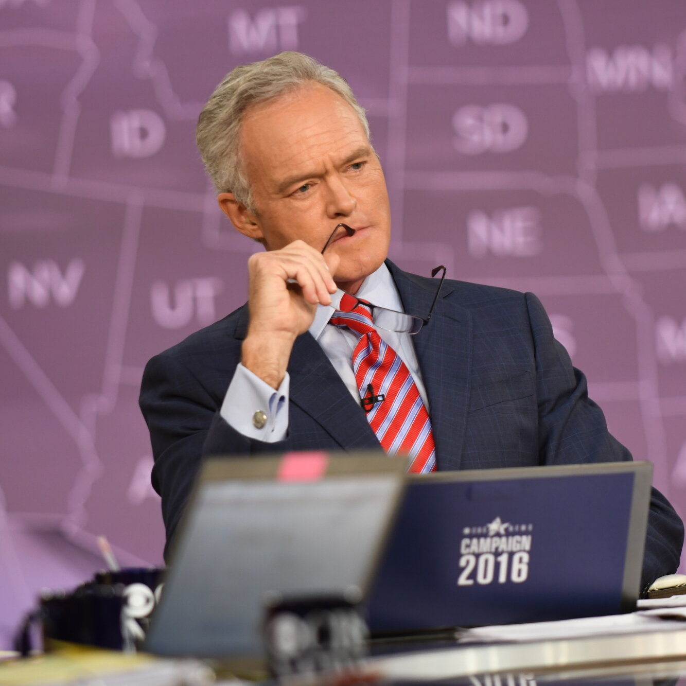 CBS News despide al veterano presentador de 60 Minutes Scott Pelley tras acusarlo de forzarlo a incluir falsedades